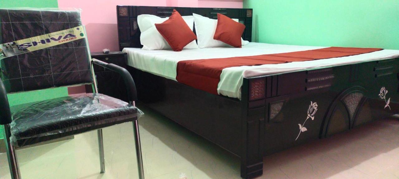Spot On Hotel Royal Garden Danapur Esterno foto